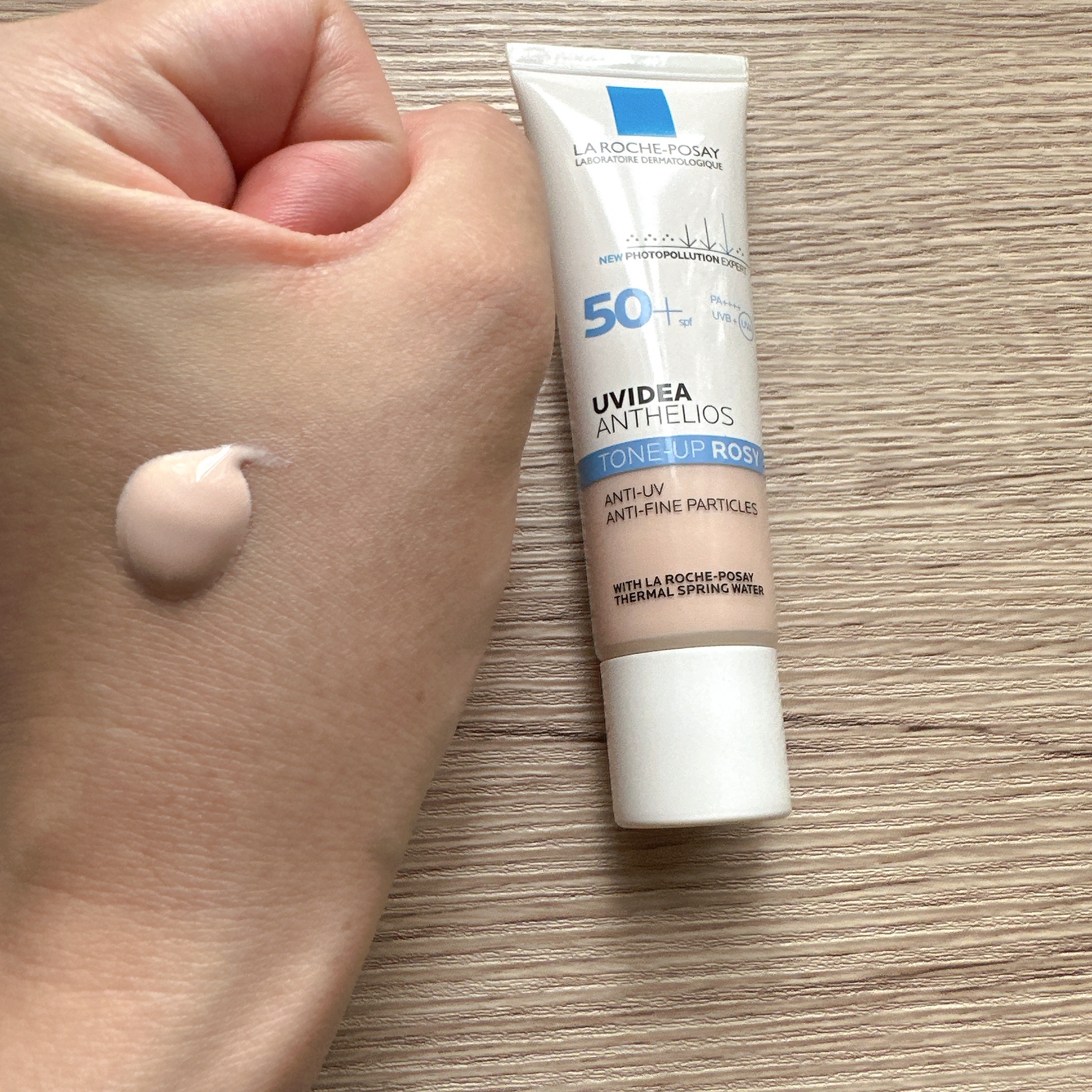 UVイデア XL プロテクショントーンアップ ローズ/ラ ロッシュ ポゼ/日焼け止めクリームを使ったクチコミ（3枚目）
