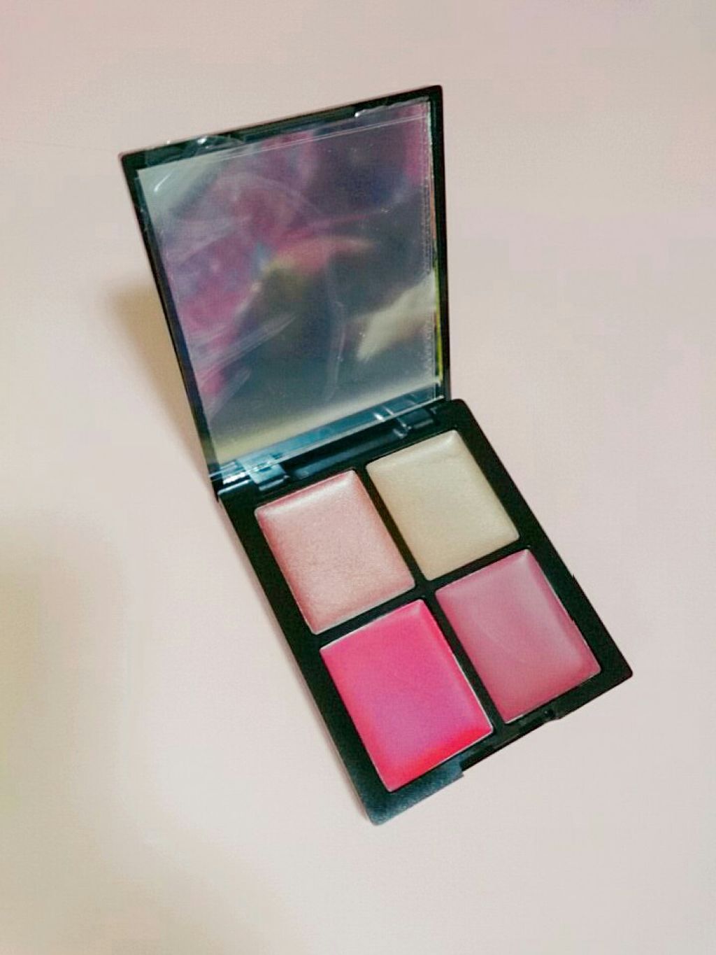 THREE シマリング グロー デュオ/THREE/クリームハイライトを使ったクチコミ（2枚目）