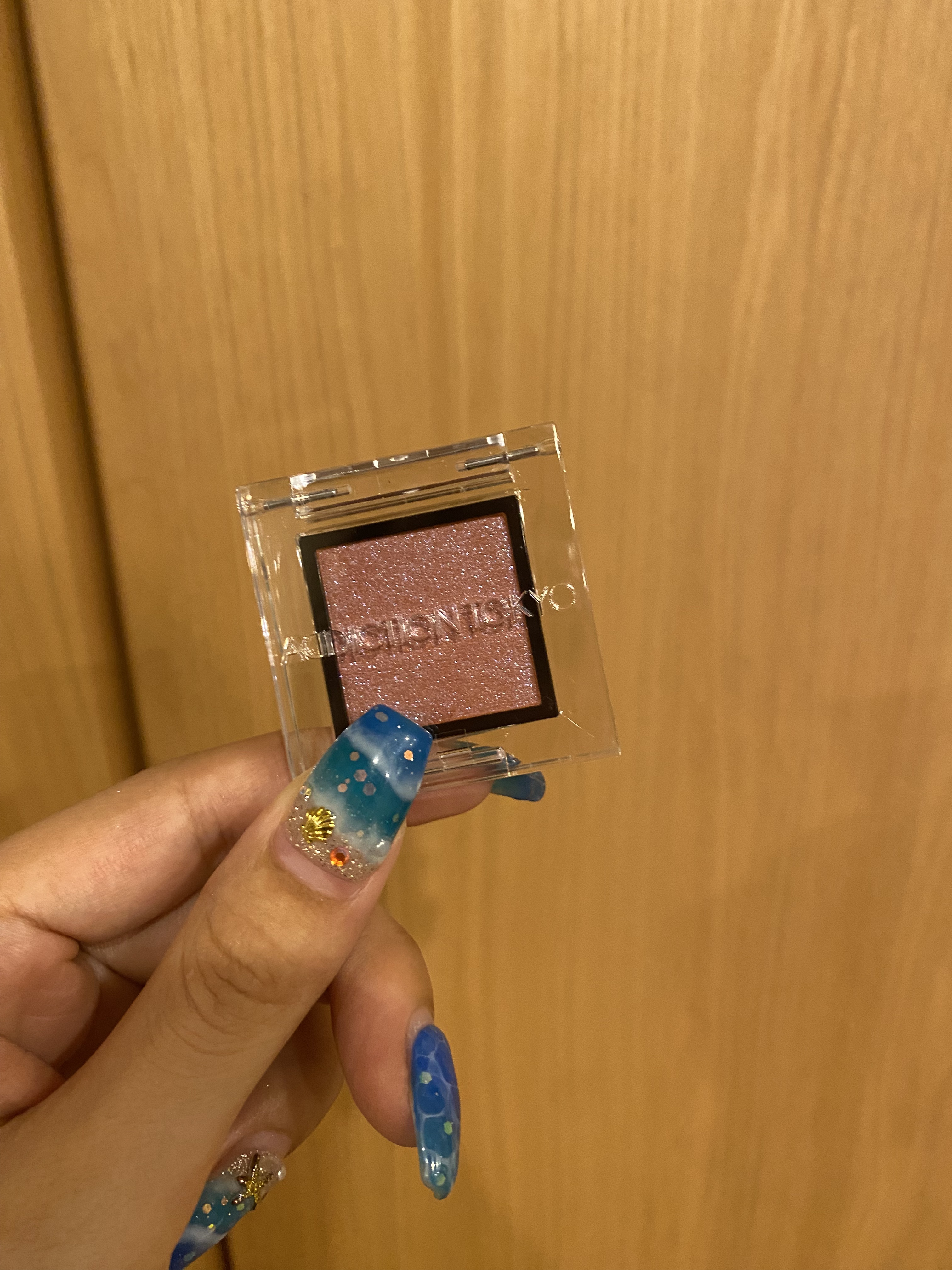 アディクション ザ アイシャドウ スパークル 019SP Red Jujube/ADDICTION/単色アイシャドウを使ったクチコミ（1枚目）