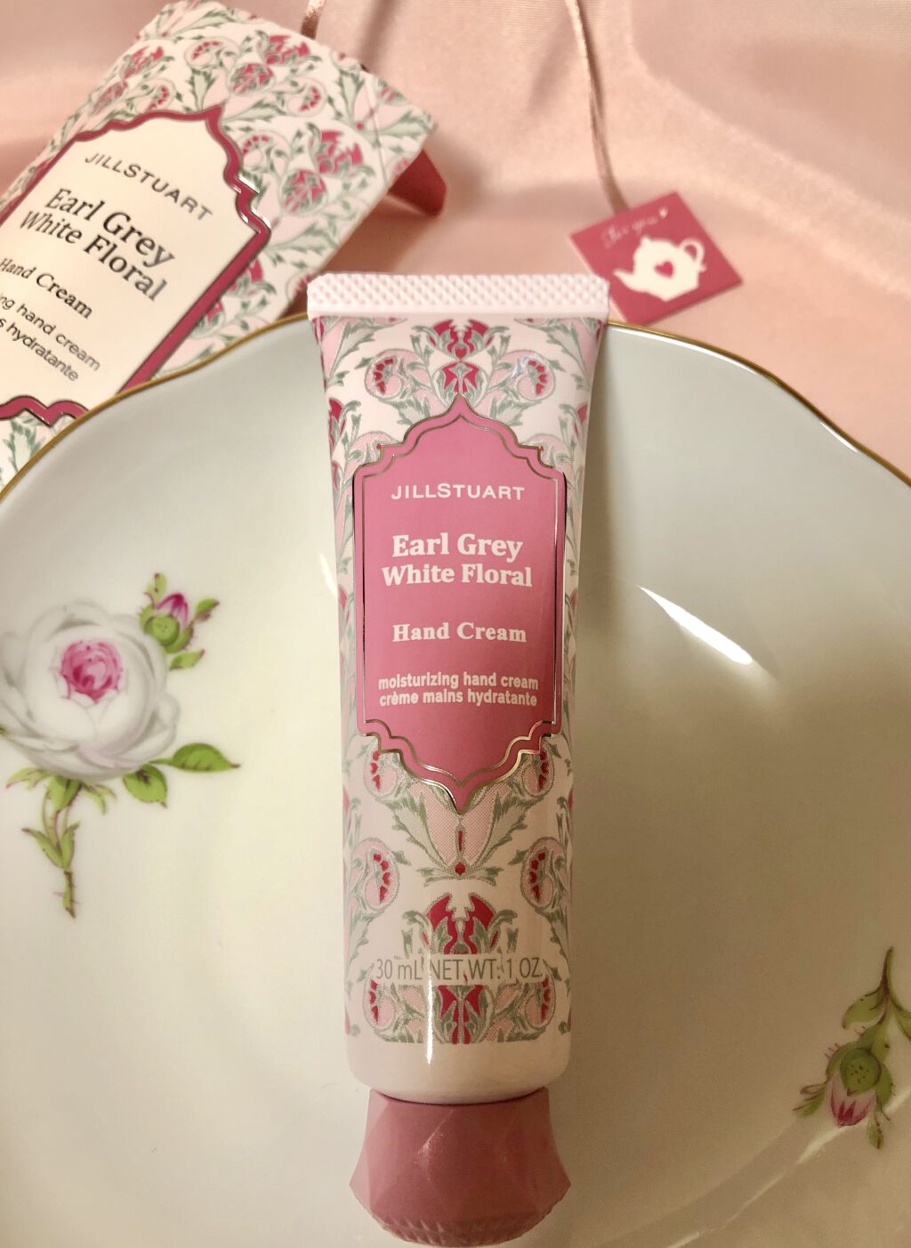 ハンドクリーム アールグレイ ホワイトフローラル/JILL STUART/ハンドクリームを使ったクチコミ（2枚目）