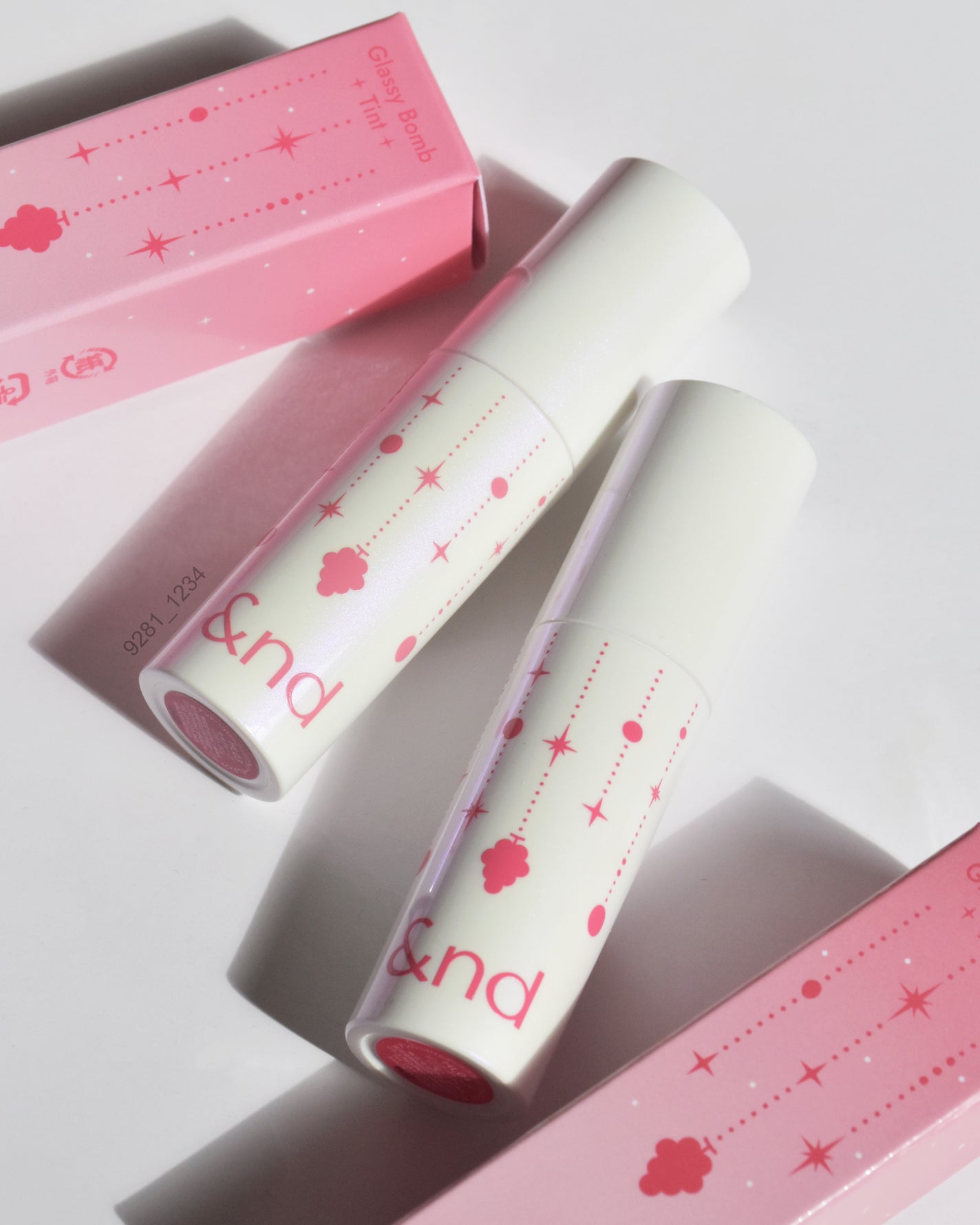 アンドバイロムアンド グラッシーボムティント/&nd by rom&nd/リップティントを使ったクチコミ(3枚目)