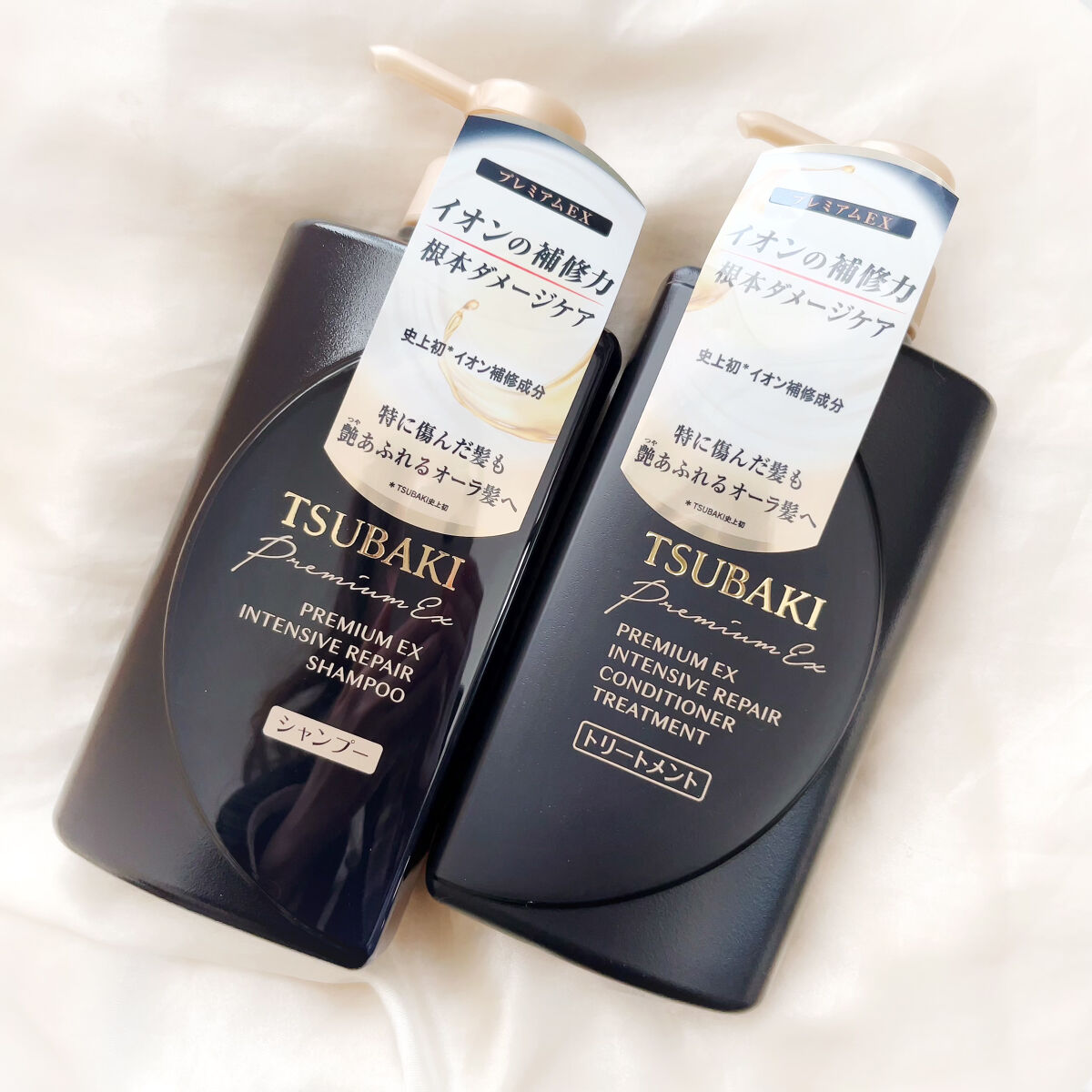 髪にイオンの補修力。特に傷んだ髪の深層部にまで、イオン成分を届け根本ダメージケアのシャンプーとトリートメント。


毛先までなめらかな、艶あふれるオーラ髪へ導いてくれるそうです。贅沢な美容補修成分を髪に早く・たっぷり届け、うるおいを保