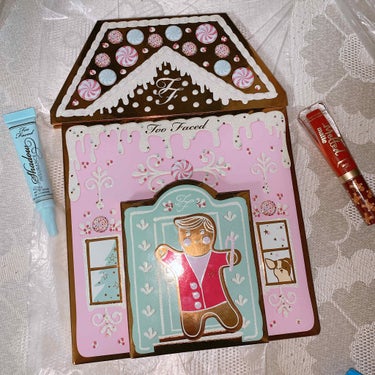 Too Faced クリスマスクッキーハウスパーティーのクチコミ「
こんにちは〜〜🍪🎄

今回は、セフォラ の購入品で紹介したtoo facedのHoliday.....」（1枚目）