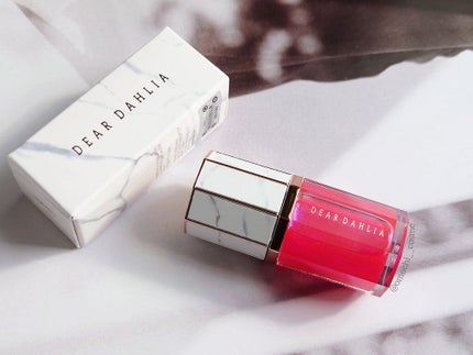 パラダイスオーロラシャインリップトリートメント/DEAR DAHLIA/リップグロスを使ったクチコミ(1枚目)