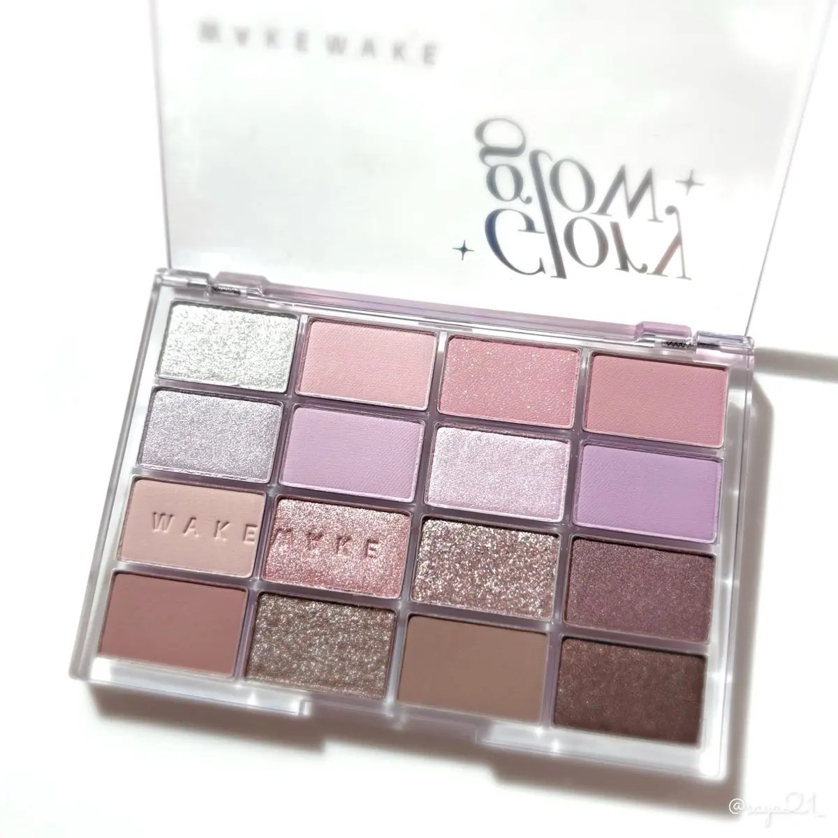 ソフトブラーリングアイパレット/wakemake/アイシャドウパレットを使ったクチコミ（2枚目）