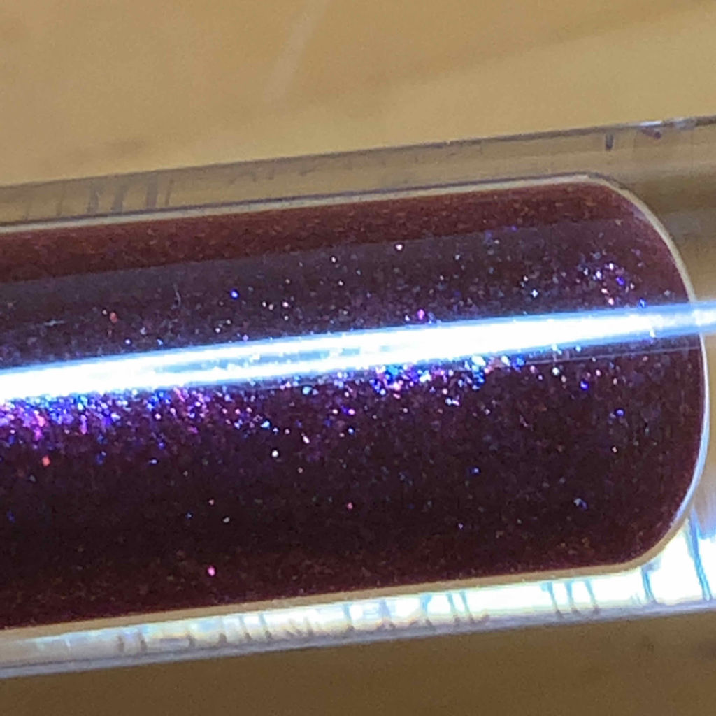 メスメリック グラスリップオイル/CHICCA/リップグロスを使ったクチコミ（3枚目）