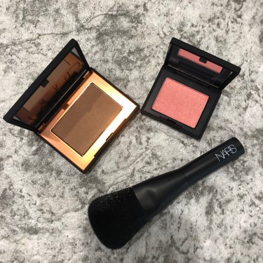 アイコニックグロー ミニチークセット/NARS/メイクアップキットを使ったクチコミ（4枚目）