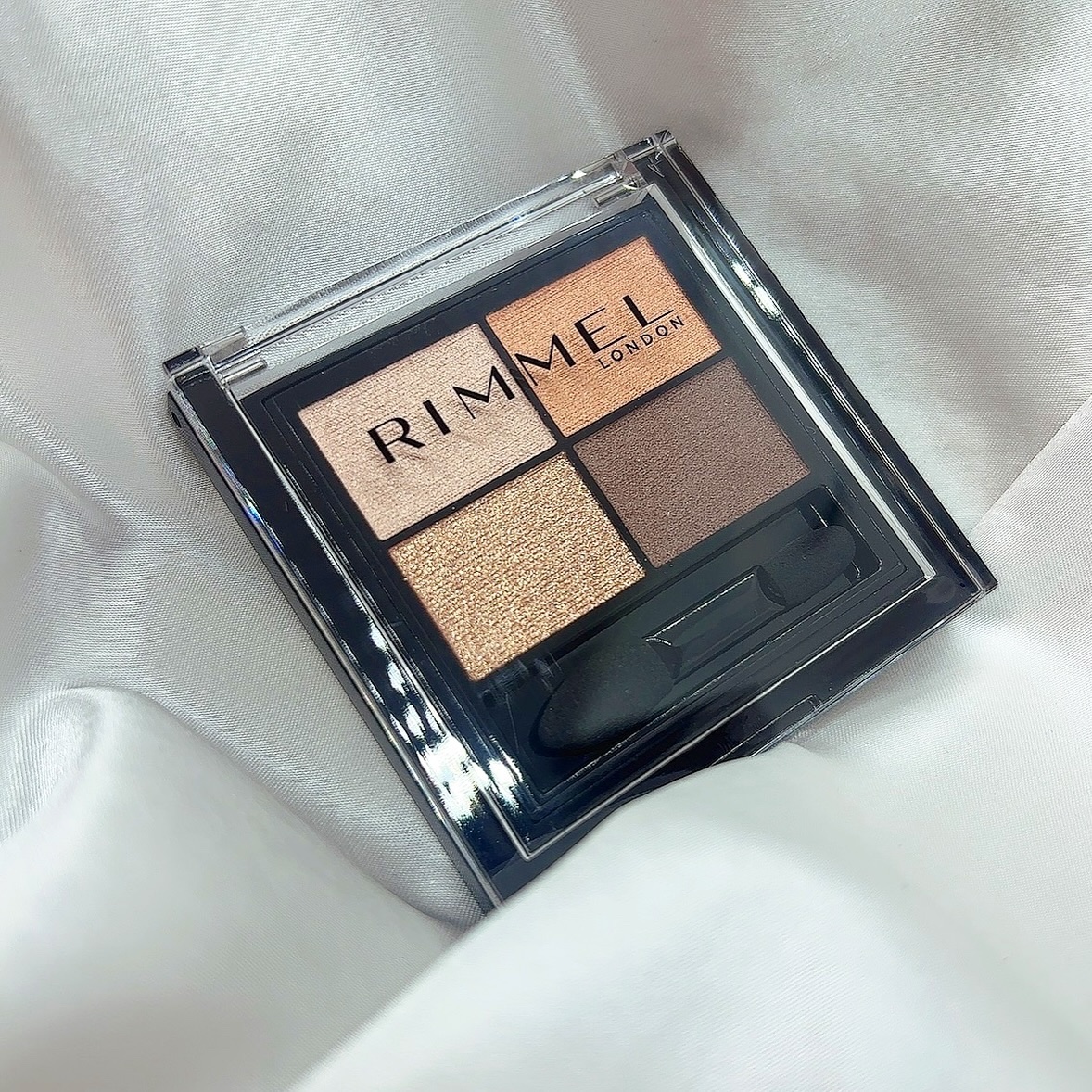 ワンダー エバー アイシャドウ/リンメル ロンドン/アイシャドウパレットを使ったクチコミ（3枚目）