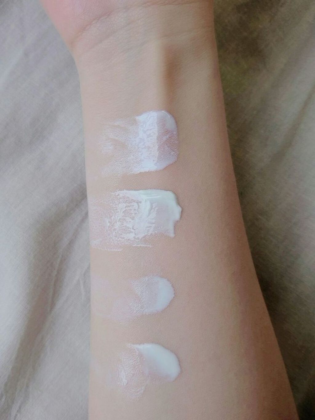 ベルディオ UVモイスチャージェル/メンターム/日焼け止めジェルを使ったクチコミ（3枚目）