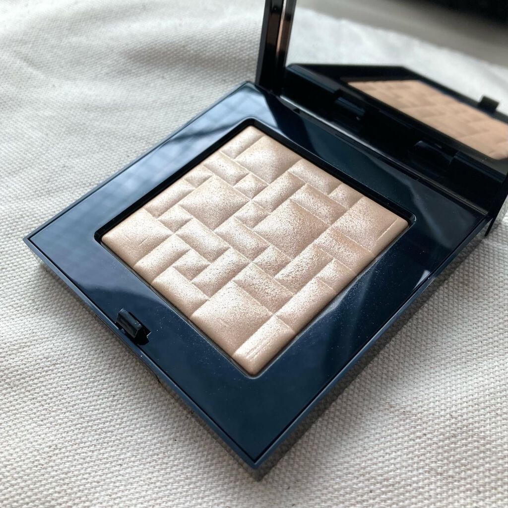 ハイライティング パウダー 35 クォーツグロウ/BOBBI BROWN/パウダーハイライトを使ったクチコミ（1枚目）