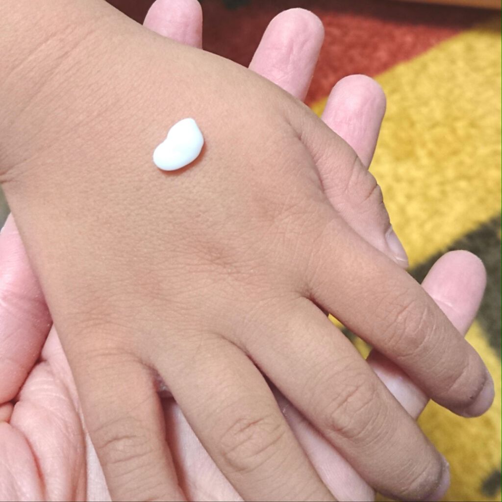 薬用モイストホワイトニングクリーム/MEDIBABY/フェイスクリームを使ったクチコミ(4枚目)