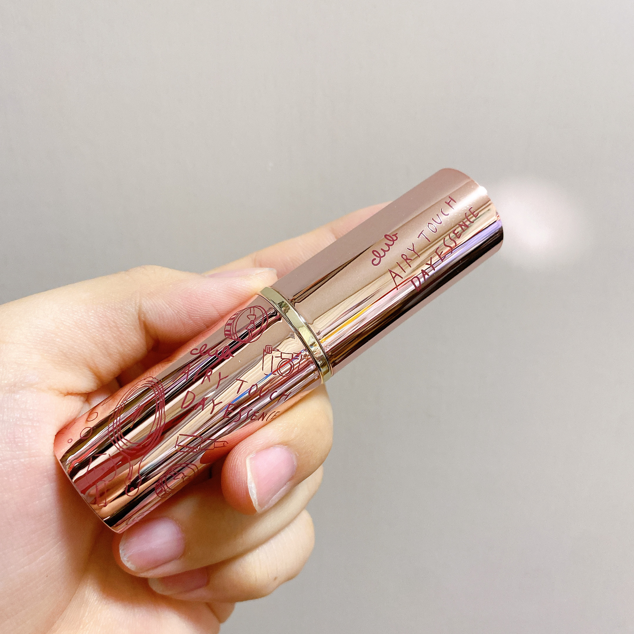 クラブ エアリータッチ デイエッセンスのクチコミ「\クラブ エアリータッチ デイエッセンス/

ポーチに忍ばせて

乾燥してきたところとかに

.....」（2枚目）