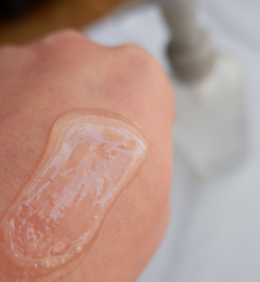 unlabel モイストボタニカル ナイトジェル洗顔 のクチコミ「夜のベタつき毛穴用ジェル洗顔です。

パパイン酵素やオーガニックボタニカル成分、植物由来の.....」（3枚目）