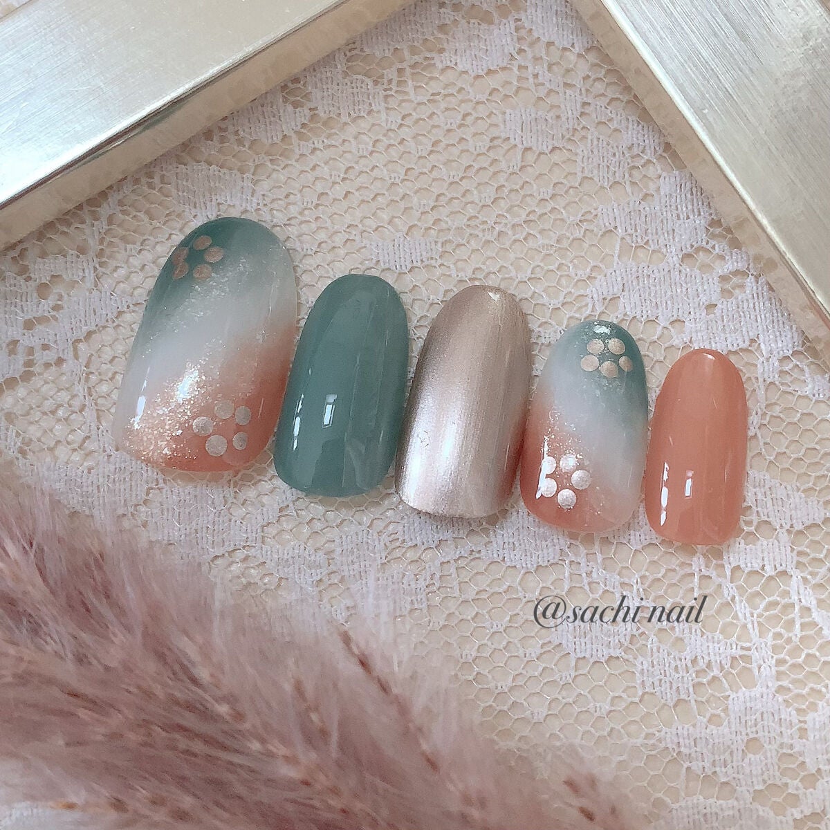 カラフルネイルズ/キャンメイク/マニキュアを使ったクチコミ(5枚目)