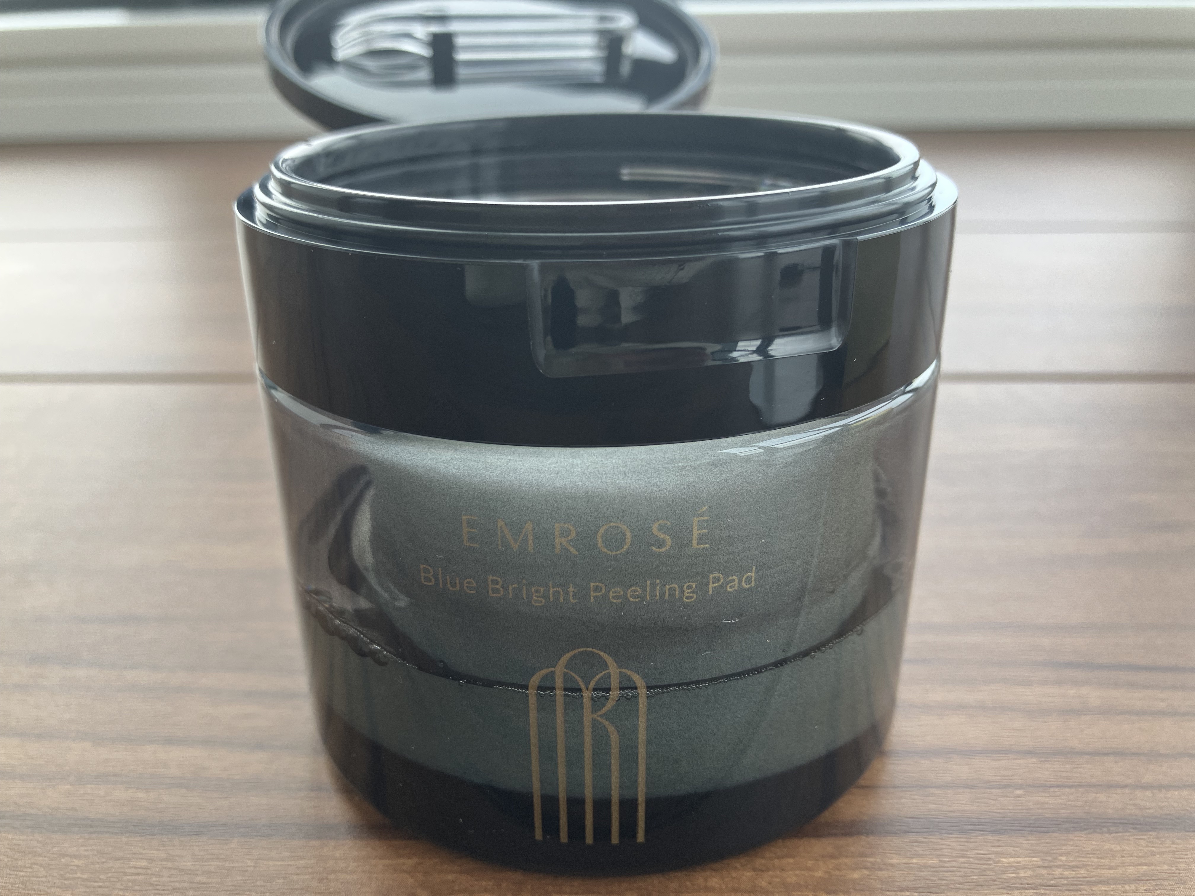 ブルーブライトピーリングパッド/EMROSÉ/トナーパッドを使ったクチコミ（3枚目）