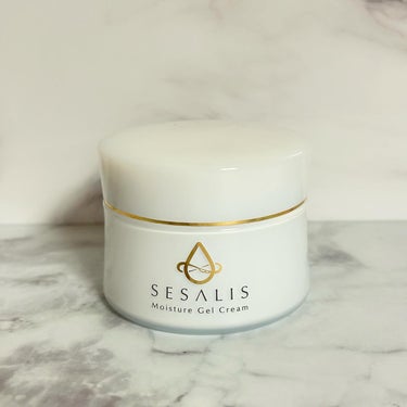 SESALIS 
モイスチャージェルクリーム

ごま油で有名なかどやが手掛けたスキンケアブランド「SESALIS」から高保湿なセサミオイルをふんだんに配合したオイルイン・ジェルクリームが登場。

乾燥に