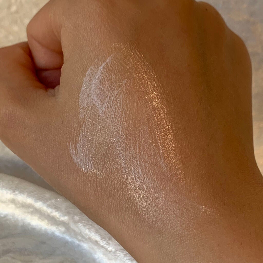 アンブリオリス モイスチャークリーム/アンブリオリス/フェイスクリームを使ったクチコミ(4枚目)