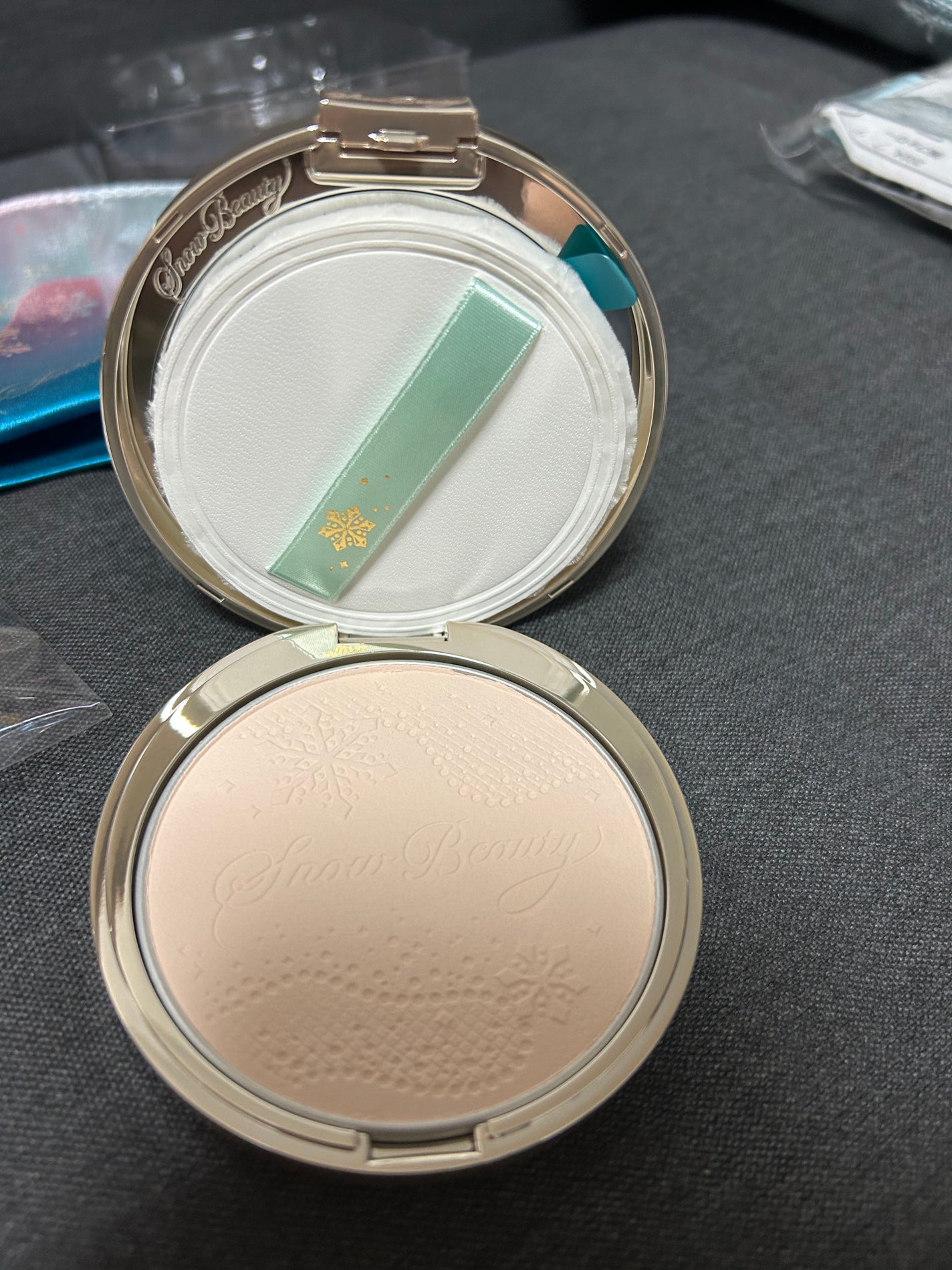 スノービューティー ブライトニング スキンケアパウダーA (医薬部外品)/スノービューティー/プレストパウダーを使ったクチコミ(8枚目)