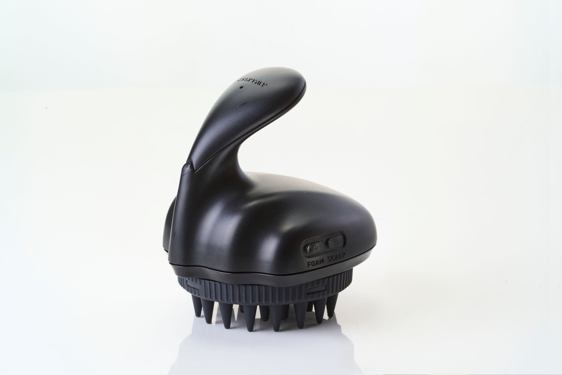 アデランス アワニスト