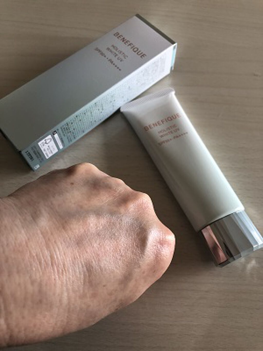 ベネフィーク ホリスティックホワイトUV/BENEFIQUE/日焼け止めスティックを使ったクチコミ（3枚目）