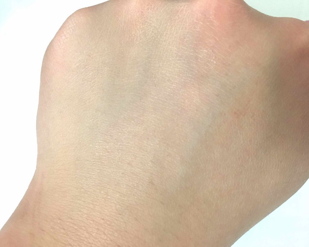 リクイド ファンデーション/レ・メルヴェイユーズ ラデュレ/リキッドファンデーションを使ったクチコミ（3枚目）