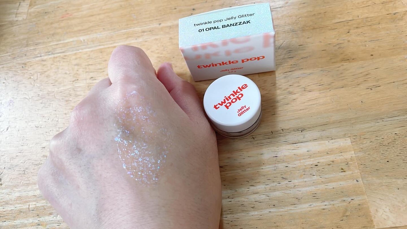 まなみ on LIPS 「TwinklepopbyCLIOジェリーグリッター01OPAL..」(2枚目)