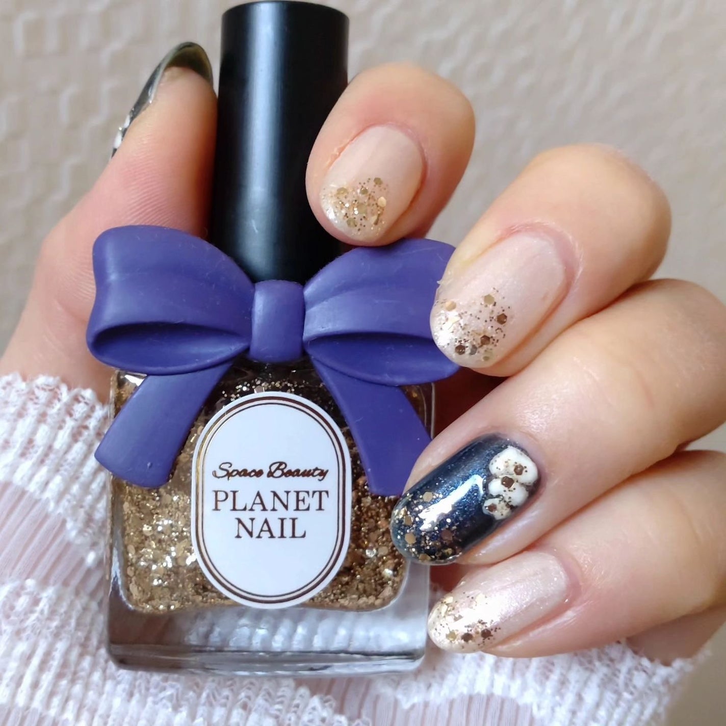 ミルクティ on LIPS 「✴✴#結婚式お呼ばれネイル💒✴12月中旬頃のネイルです💖✴姪っ..」(4枚目)