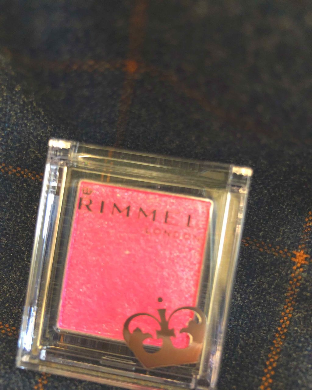 プリズム パウダーアイカラー/リンメル ロンドン/単色アイシャドウを使ったクチコミ（1枚目）