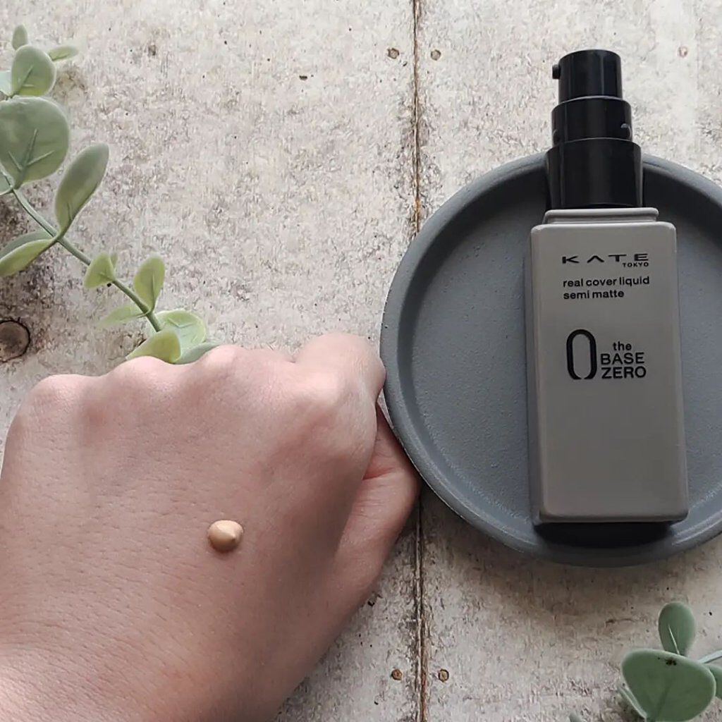 リアルカバーリキッド（セミマット）/KATE/リキッドファンデーションを使ったクチコミ（3枚目）