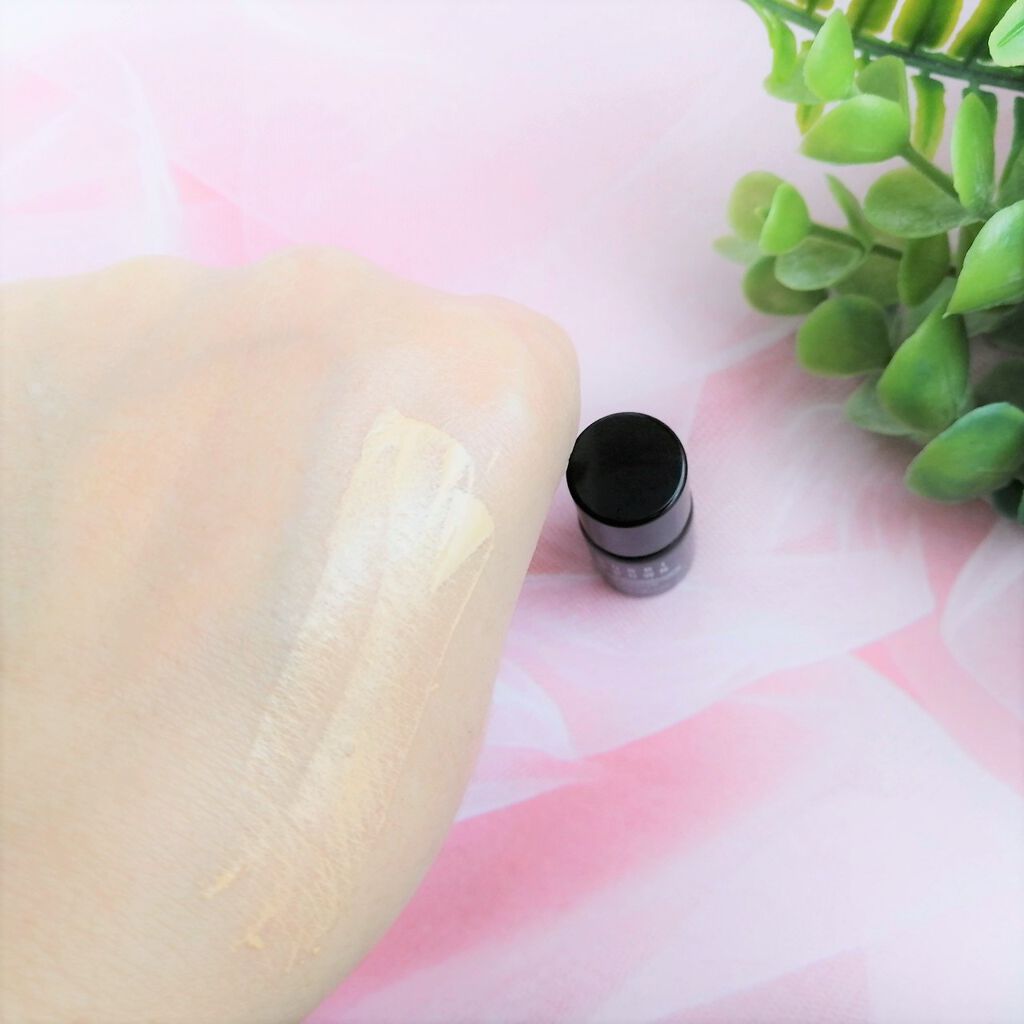 インテンシブ セラム ラディアンス プライマー/BOBBI BROWN/化粧下地を使ったクチコミ（2枚目）