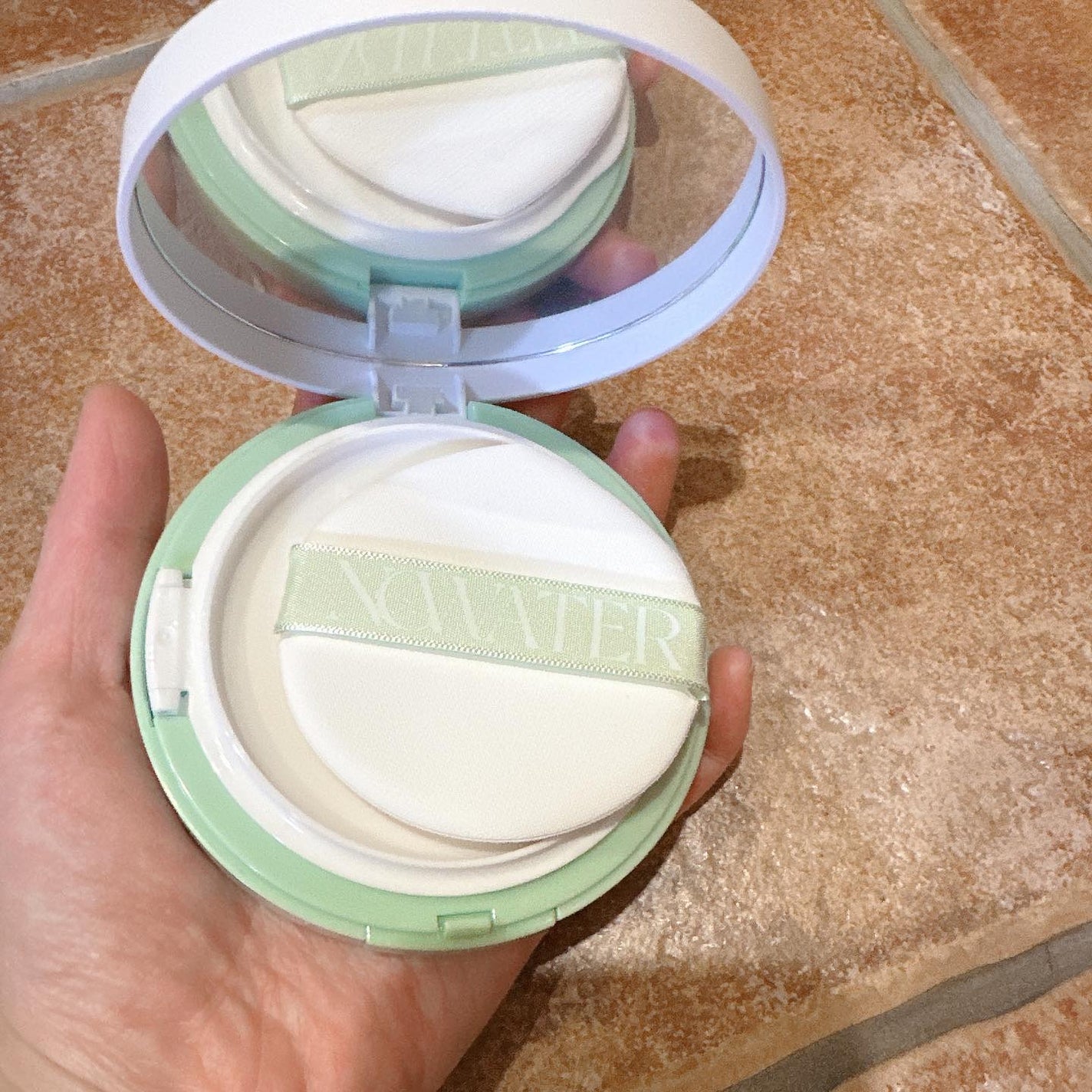 ティーツリーデイデイトーンアップサンクッション/NOWATER/日焼け止めローションを使ったクチコミ(2枚目)