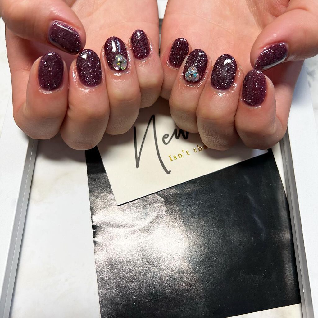 cst on LIPS 「#Vカットストーン#人気カラー#glitter#glitter..」(1枚目)