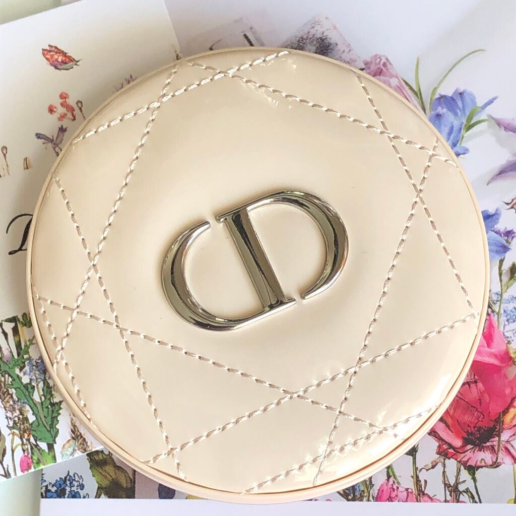 ディオールスキン フォーエヴァー クチュール ルミナイザー/Dior/プレストパウダーを使ったクチコミ(2枚目)