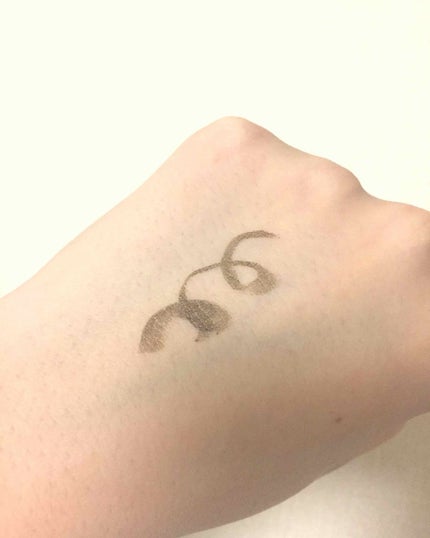 EYE OPENING LINER/UZU BY FLOWFUSHI/リキッドアイライナーを使ったクチコミ(2枚目)