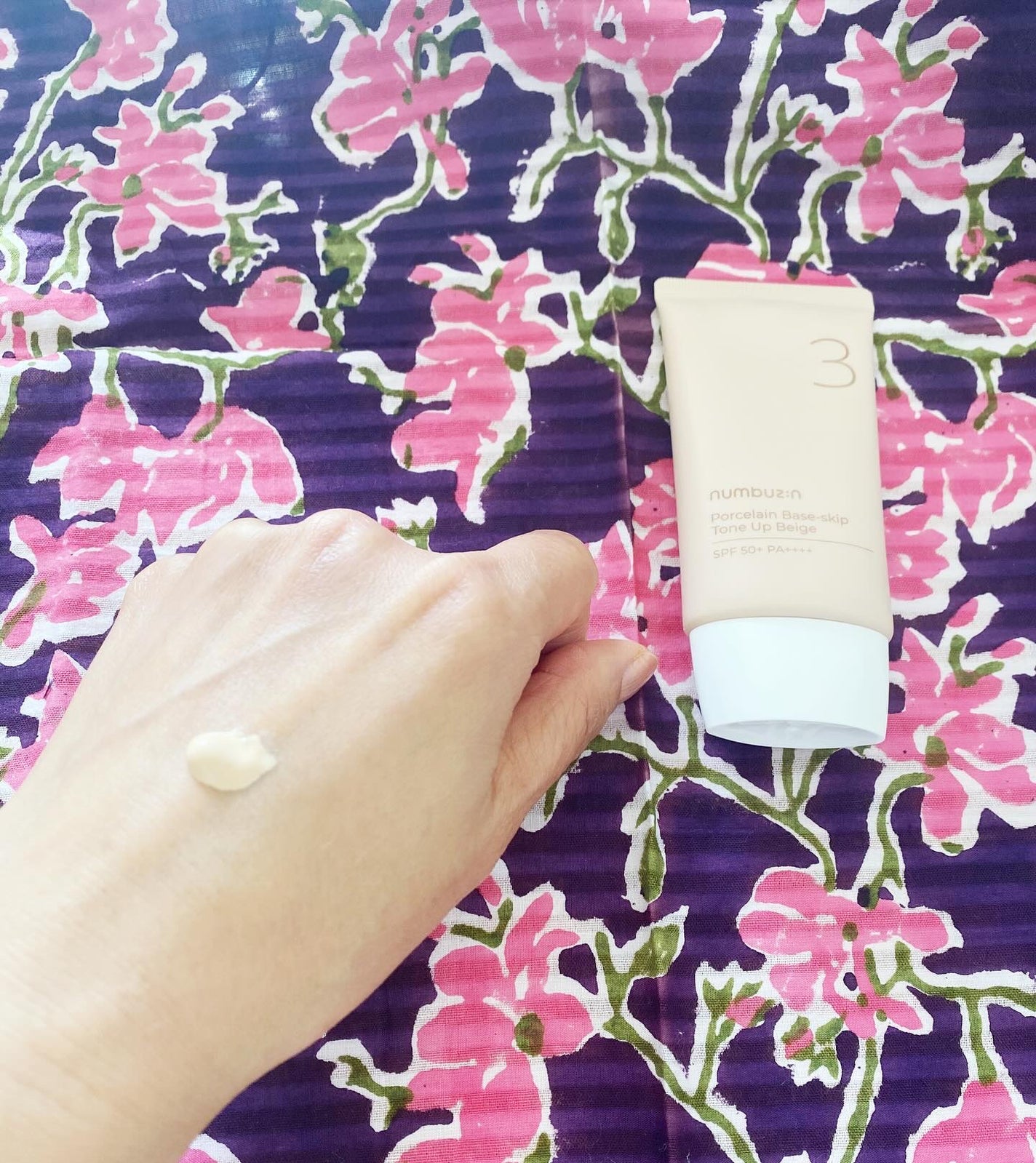 3番 ノーファンデ陶器肌トーンアップクリーム/numbuzin/化粧下地を使ったクチコミ(3枚目)
