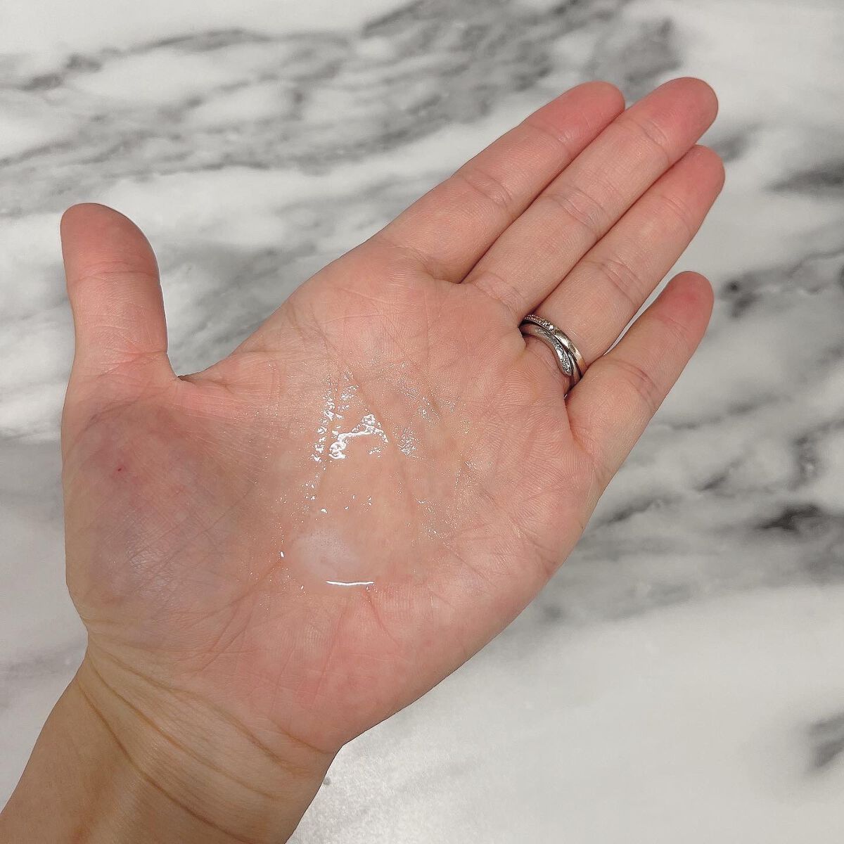 ハイドロ＆リペア ジェントル ヘアミスト/AHALO HONEY/プレスタイリング・寝ぐせ直しを使ったクチコミ（3枚目）