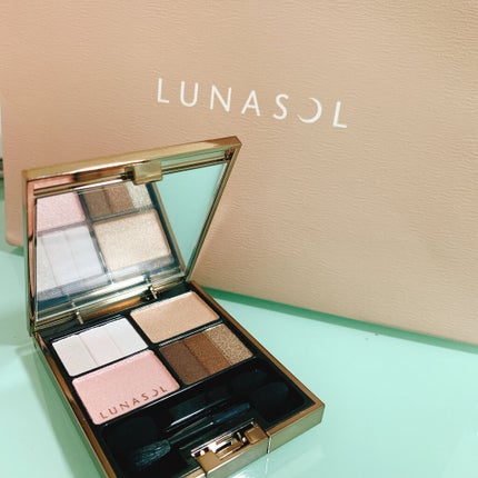 スリーディメンショナルアイズ/LUNASOL/アイシャドウパレットを使ったクチコミ(1枚目)