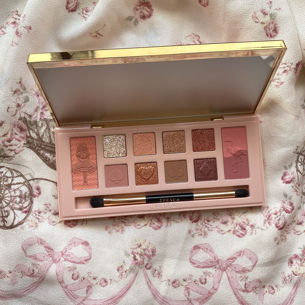 アリスドリームランドシリーズ 12色アイシャドウパレット（ZEESEA×大英博物館）/ZEESEA/アイシャドウパレットを使ったクチコミ（3枚目）