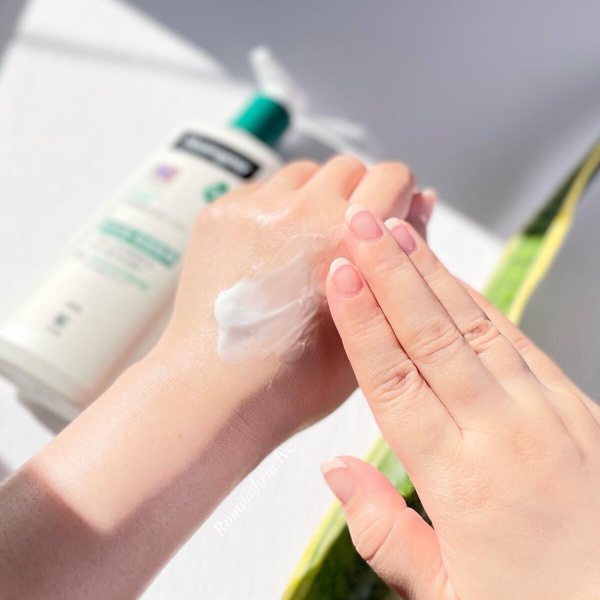 ノルウェー フォーミュラ インテンスリペア CICAボディエマルジョン/Neutrogena/ボディローションを使ったクチコミ(3枚目)