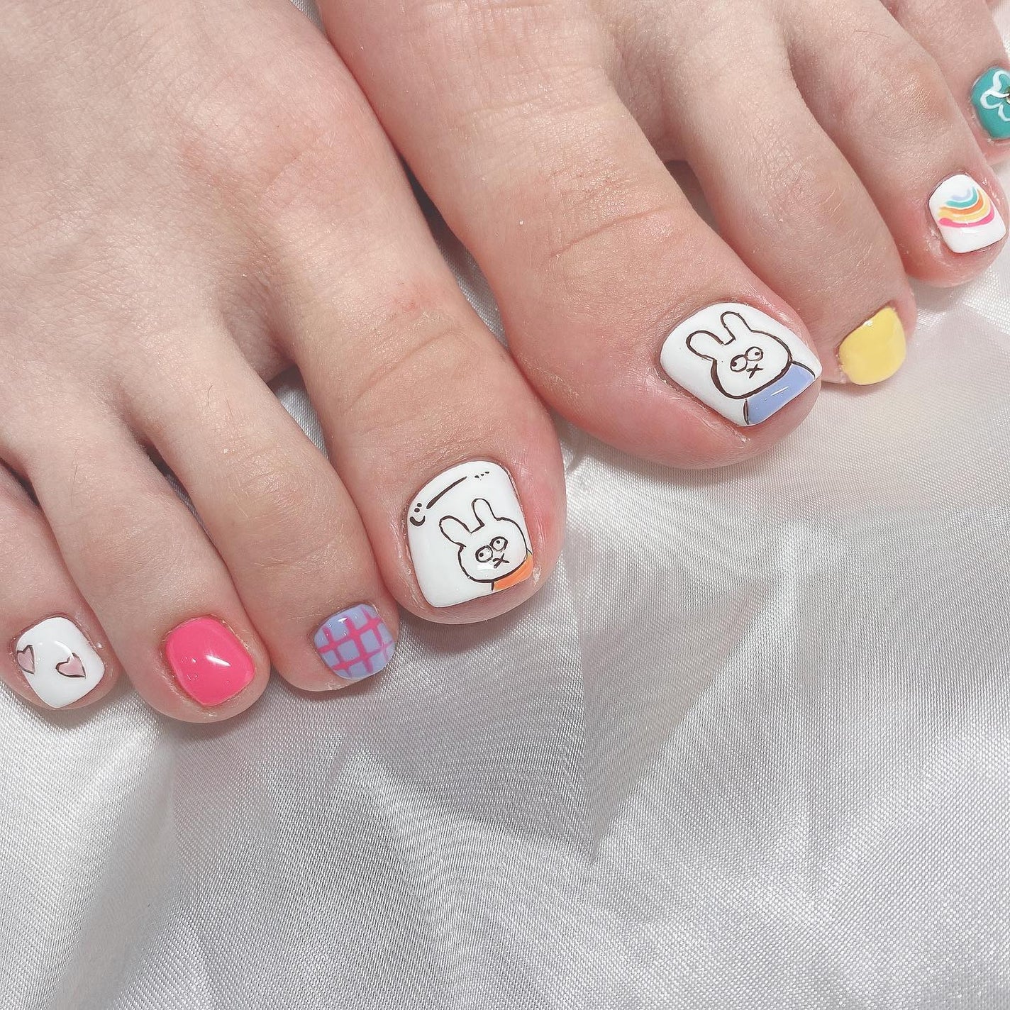 kanna on LIPS 「・・・ヤバミッフィー(ネーミング)が主役のゆるゆる手描きネイル..」(4枚目)