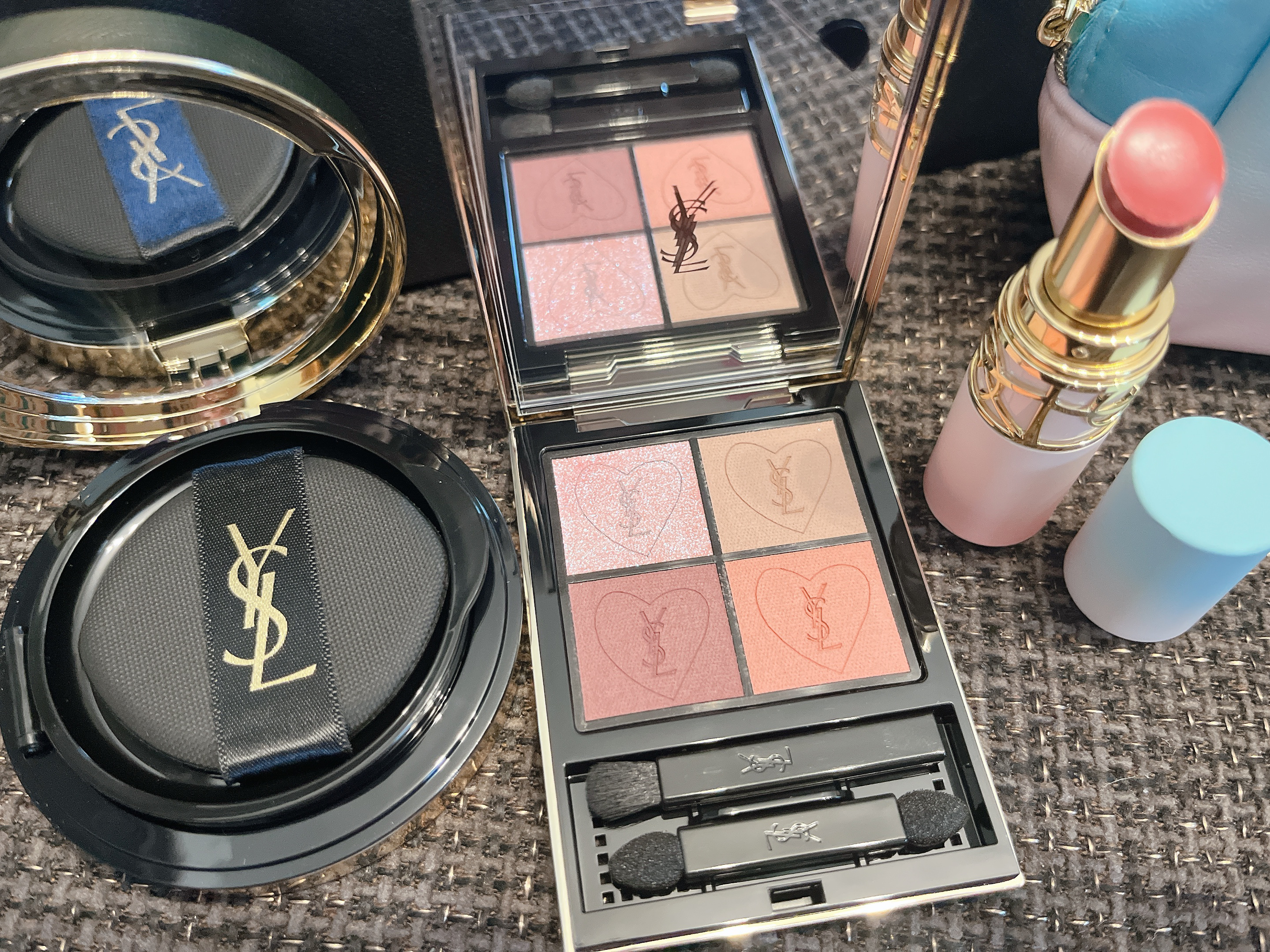 ラディアント タッチ グロウパクト BR20 コレクター/YVES SAINT LAURENT BEAUTE/クッションファンデーションを使ったクチコミ（2枚目）