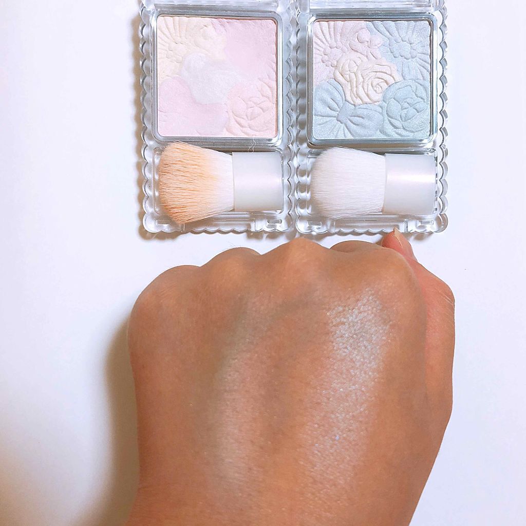 グロウフルールハイライター 02 イルミネートライト/キャンメイク/パウダーハイライトを使ったクチコミ（3枚目）