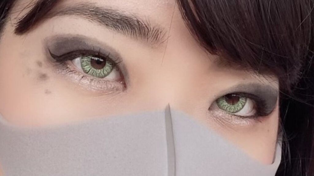 スモール アイシャドウ × 8 クルエラ トゥ ビー カインド/M・A・C/アイシャドウパレットを使ったクチコミ（1枚目）