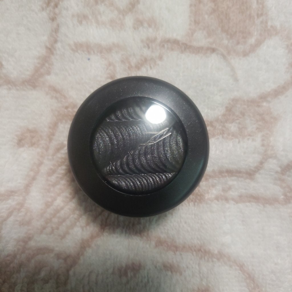 エクストラ ディメンション アイシャドウ/M・A・C/単色アイシャドウを使ったクチコミ(1枚目)