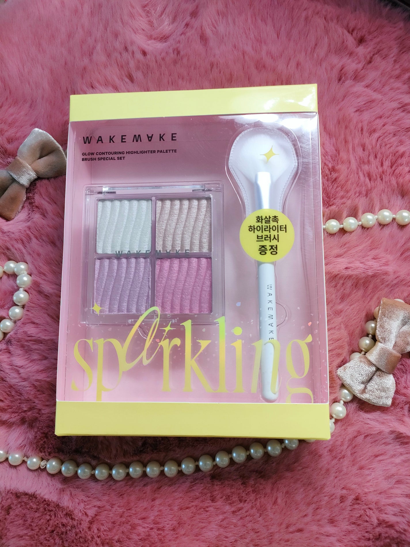 グロウコントゥアリングハイライターパレット/wakemake/パウダーハイライトを使ったクチコミ(1枚目)