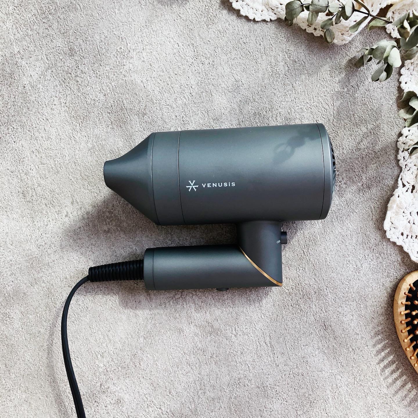 遠赤イオンドライヤーVDC-5100/VENUSiS/ドライヤーを使ったクチコミ（2枚目）