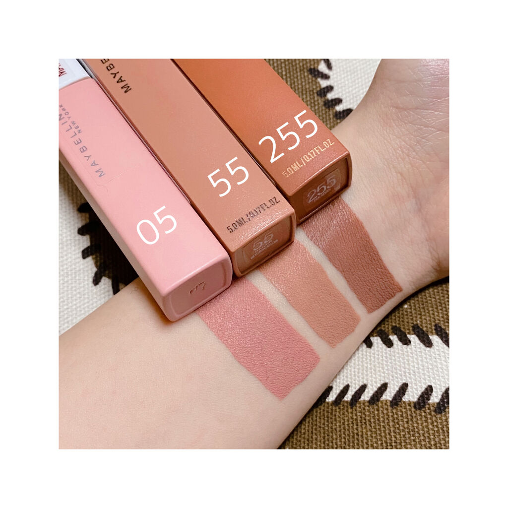 欲しかった日本未発売の05LOYALIST、メルカリで譲っていただいたよやったね〜〜✌️✌️✌️

色なんだけどアタイは、
コンシーラーみたいに｢肌の色｣
というよりは
｢唇の色が薄い人の唇の色｣になった。

引用してある投稿でも書いたけど