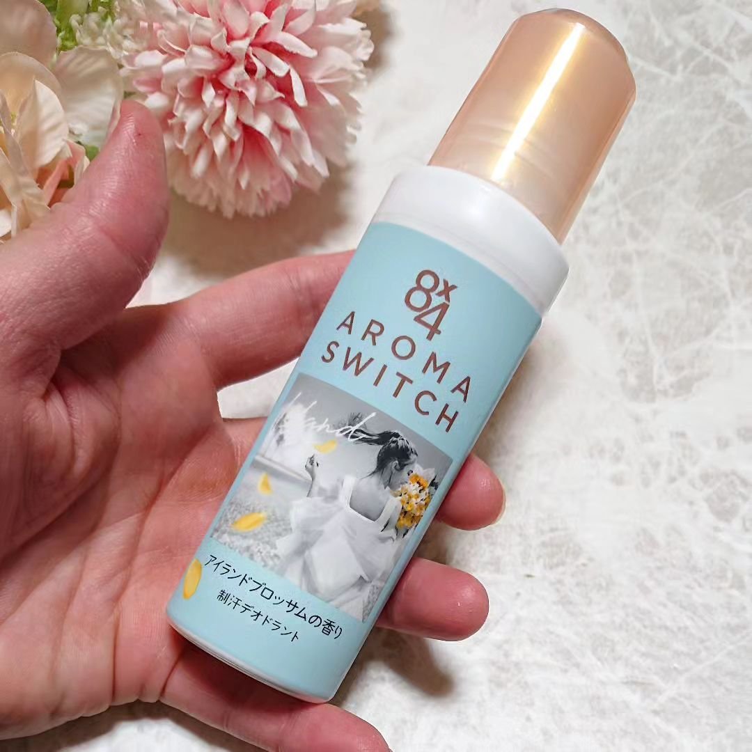 8x4 アロマスイッチ ロールオン アイランドブロッサムの香り/８ｘ４/デオドラント・制汗剤を使ったクチコミ（3枚目）