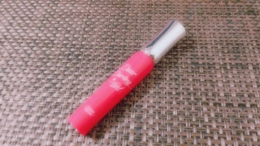 



ETUDE HOUSE ディアダーリン オイルティント #5  800円くらい？


今までティントってマットかソフトマットが多かったんだけど
新宿のお店に行く機会があり、前から気になっていたの