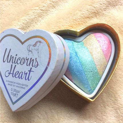 ハートハイライター ユニコーンハート/MAKEUP REVOLUTION/パウダーハイライトを使ったクチコミ(1枚目)